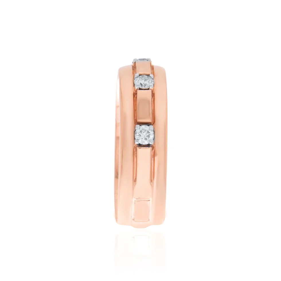 Elegant Minimalistic Diamond Ring